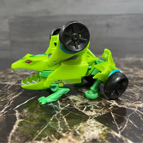 SPRINGLOAD One Step Changer Transformers Robots in Disguise 2015 - Picture 9 of 12